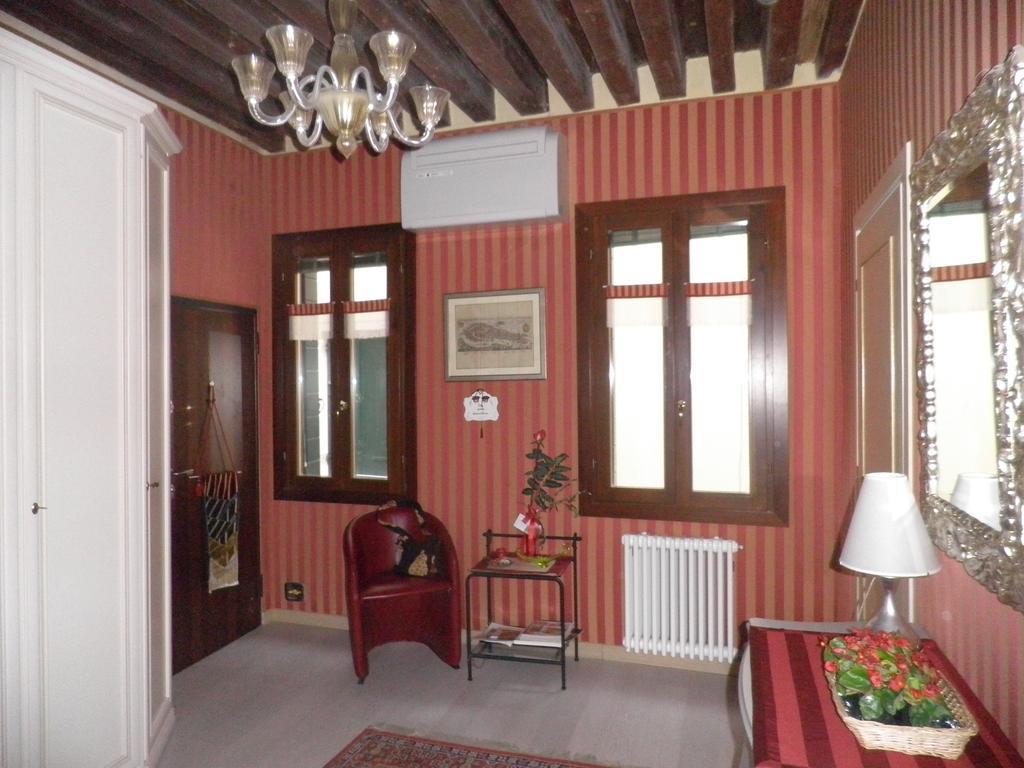 Ca' Delle Maschere Venice Luaran gambar